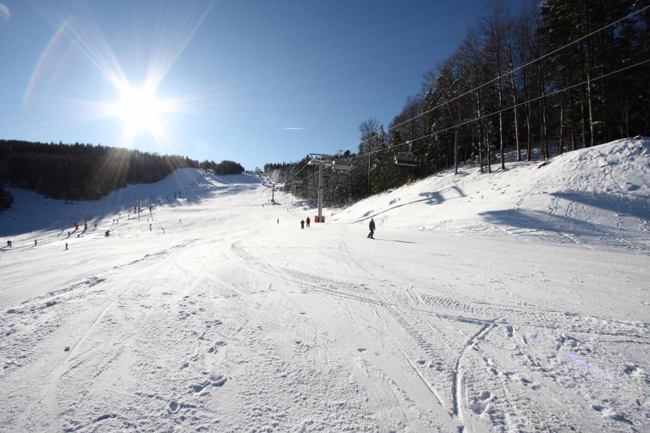 Pohorje Village Wellbeing Resort - Wellness & Spa Hotel Bolfenk Marburgo Esterno foto