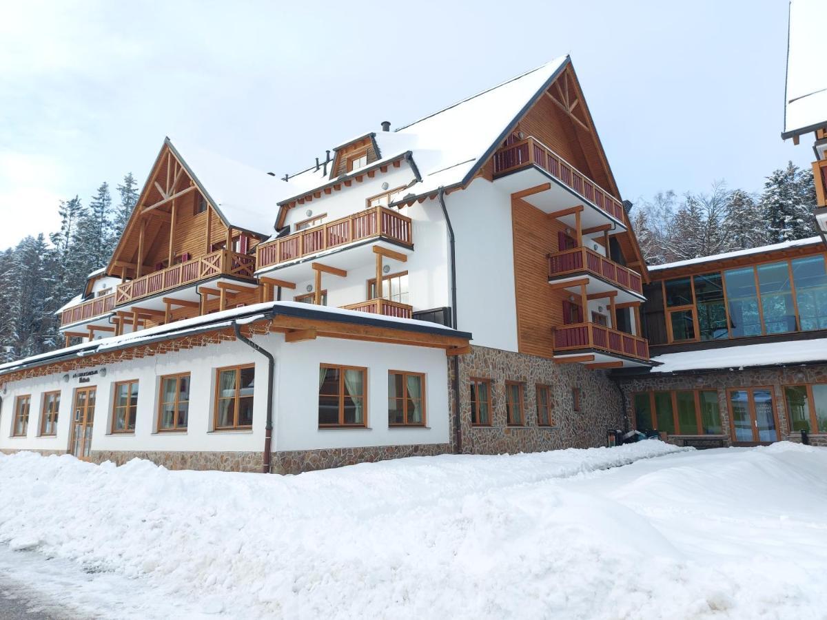 Pohorje Village Wellbeing Resort - Wellness & Spa Hotel Bolfenk Marburgo Esterno foto