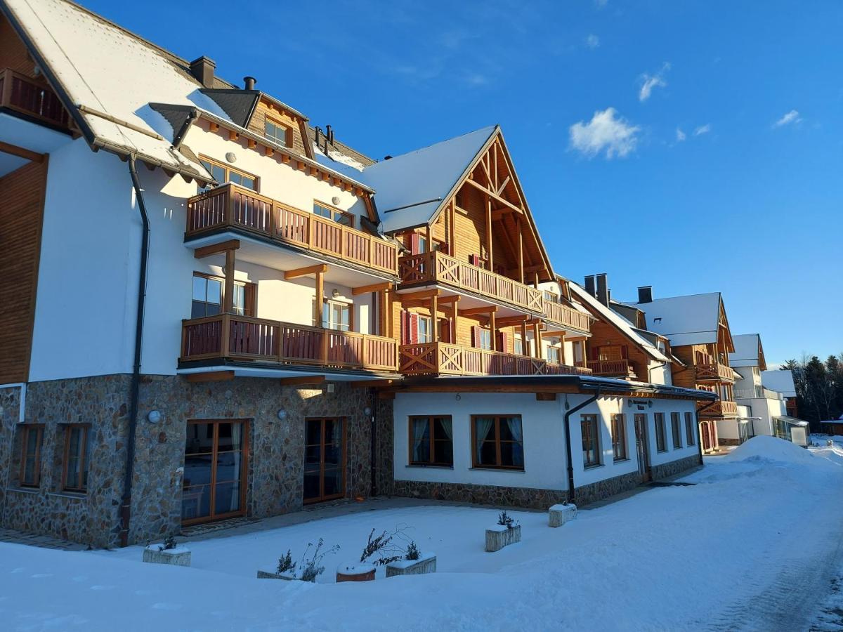 Pohorje Village Wellbeing Resort - Wellness & Spa Hotel Bolfenk Marburgo Esterno foto
