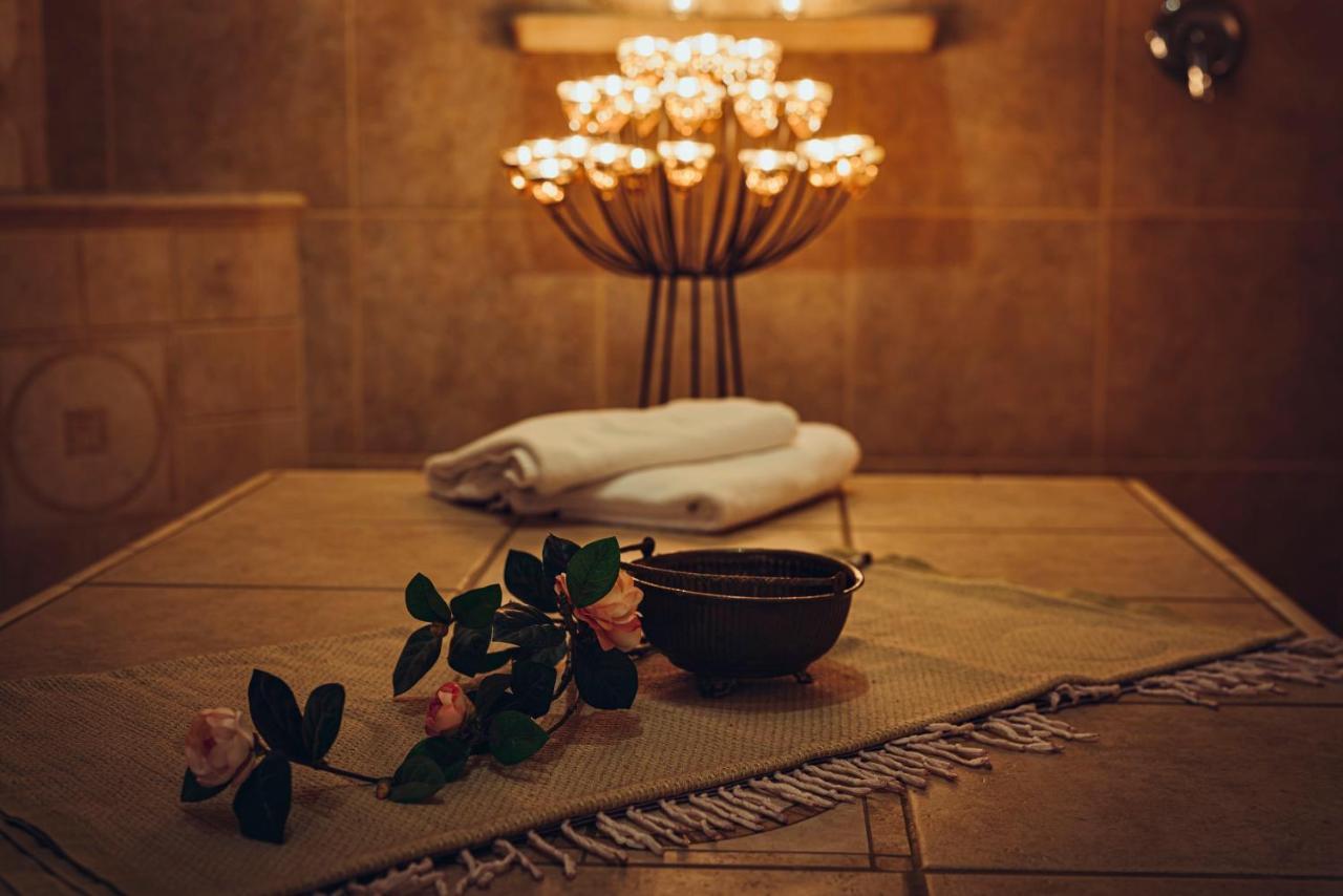 Pohorje Village Wellbeing Resort - Wellness & Spa Hotel Bolfenk Marburgo Esterno foto