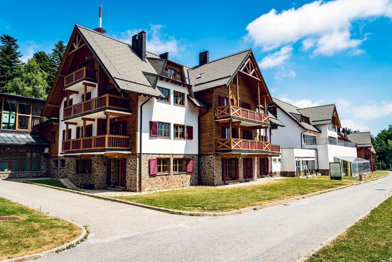 Pohorje Village Wellbeing Resort - Wellness & Spa Hotel Bolfenk Marburgo Esterno foto